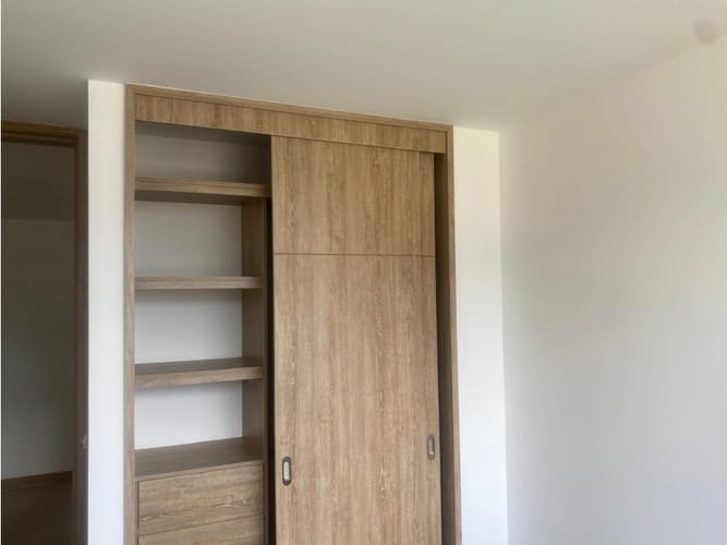 Apartamento en venta en La Cuenca, Envigado · foto 6 de 15