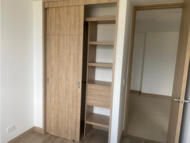 Apartamento en venta en La Cuenca, Envigado · foto 7 de 15