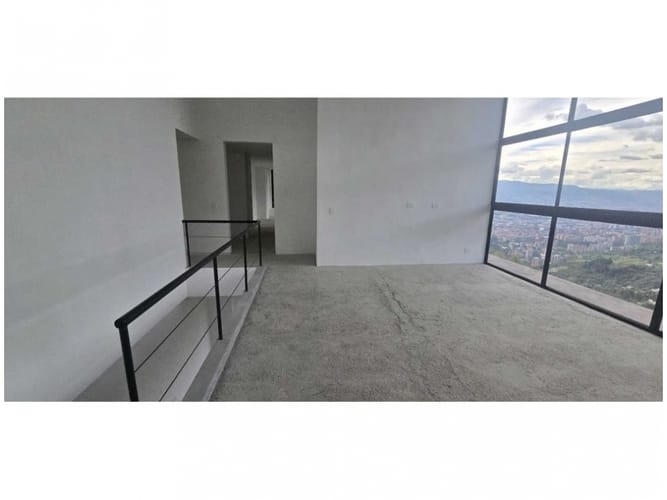 Casa de 3 alcobas en venta en Loma Del Escobero, Envigado, 275 m² · foto 8 de 14