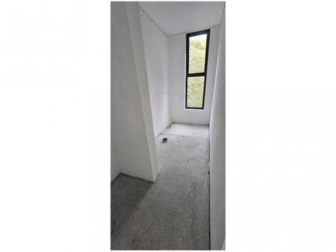 Casa de 3 alcobas en venta en Loma Del Escobero, Envigado, 275 m² · foto 12 de 14