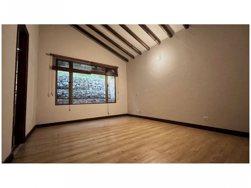 Apartamento en venta en Loma De Las Brujas, Envigado · foto 9 de 13