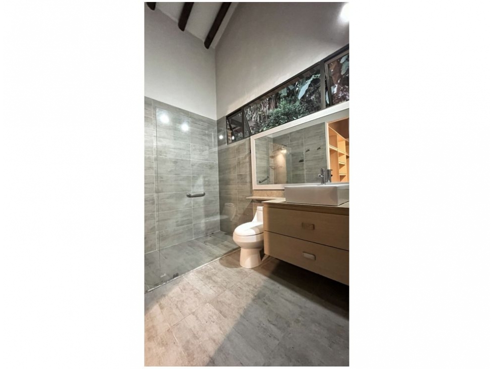 Apartamento en venta en Loma De Las Brujas, Envigado · foto 10 de 13