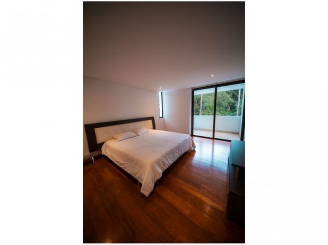 Casa de 4 alcobas en venta en El Tesoro, Medellín, 700 m² · foto 16 de 24