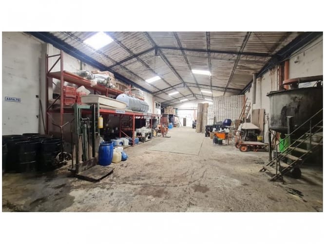 Bodega en venta en Alcala, Bello, 1049 m² · foto 2 de 15