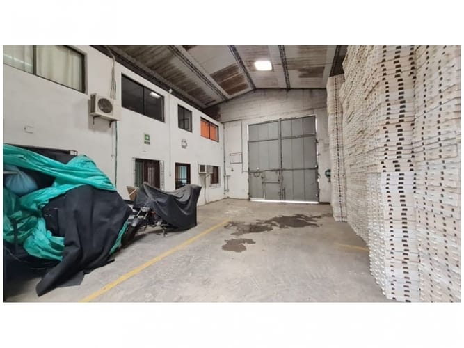 Bodega en venta en Alcala, Bello, 1049 m² · foto 3 de 15