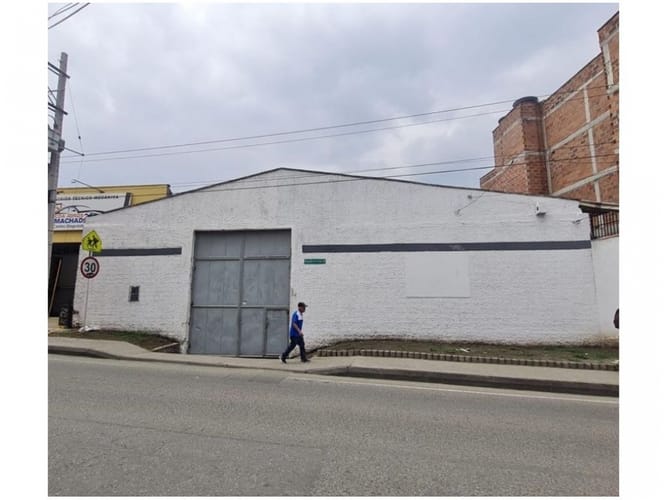Bodega en venta en Alcala, Bello, 1049 m² · foto 4 de 15