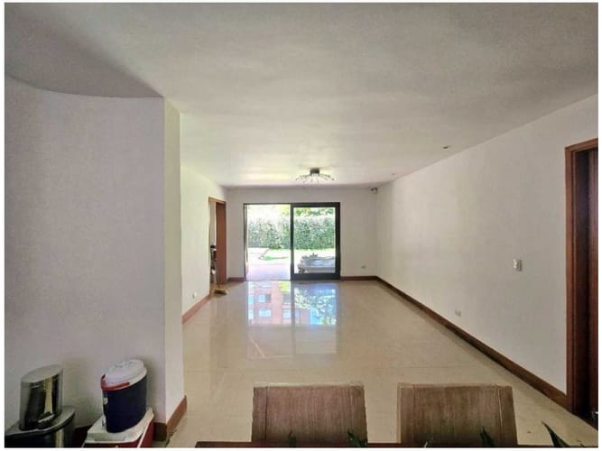 Casa de 3 alcobas en venta en Alejandría, Medellín, 230 m² · foto 4 de 22