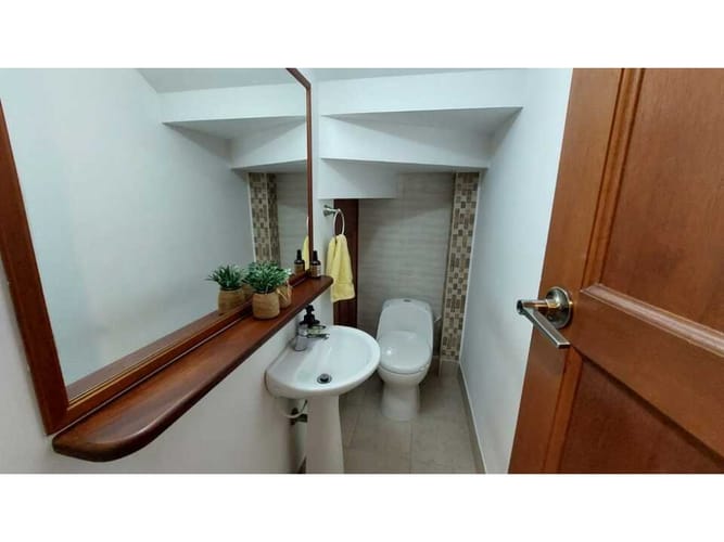 Casa de 4 alcobas en venta en Loma Del Esmeraldal, Envigado, 189 m² · foto 7 de 19