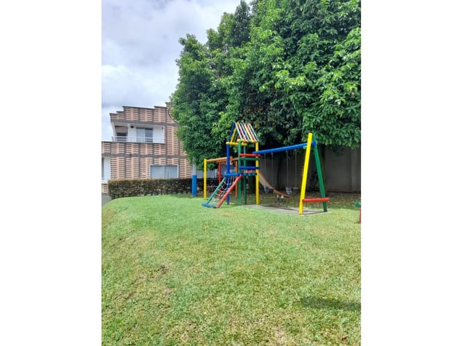 Casa de 3 alcobas en venta en Poblado Del Sur, La Estrella, 160 m² · foto 2 de 24