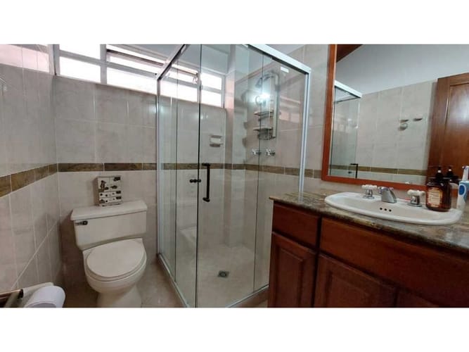 Casa de 4 alcobas en venta en Loma Del Esmeraldal, Envigado, 189 m² · foto 14 de 19