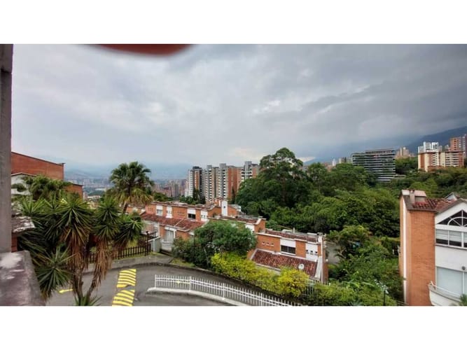 Casa de 4 alcobas en venta en Loma Del Esmeraldal, Envigado, 189 m² · foto 18 de 19