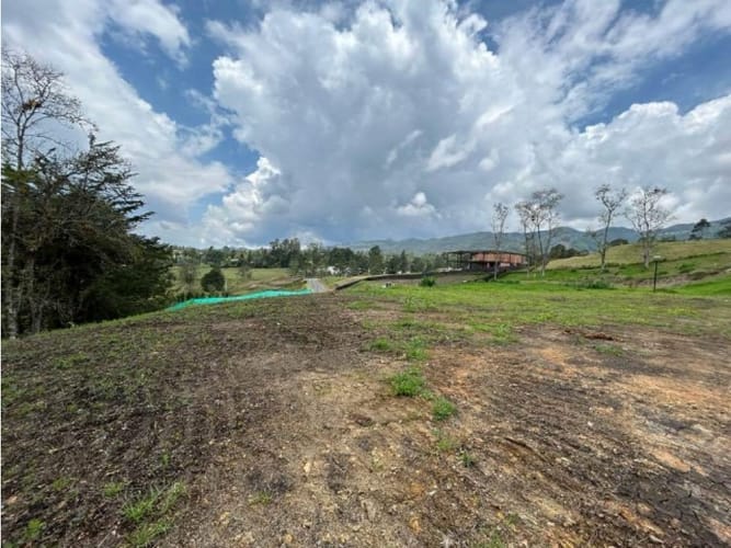 Lote en venta en Los Salados, El Retiro, 1704 m² · foto 5 de 11