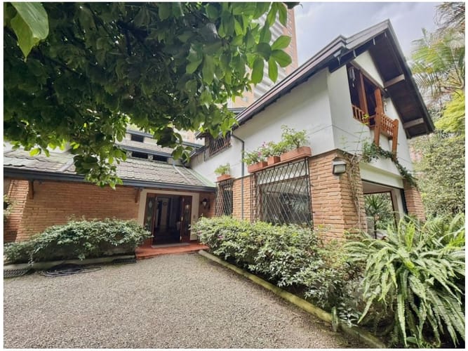 Apartamento de 3 alcobas en venta en Loma De San Jose, Sabaneta, 370 m² · foto 2 de 24