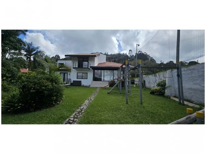 Casa de 4 alcobas en venta en Puente Pelaez, El Retiro, 420 m² · foto 3 de 24