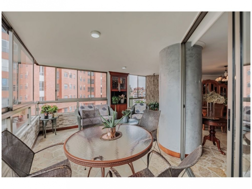 Apartamento en venta en El Poblado, Medellín · foto 7 de 21