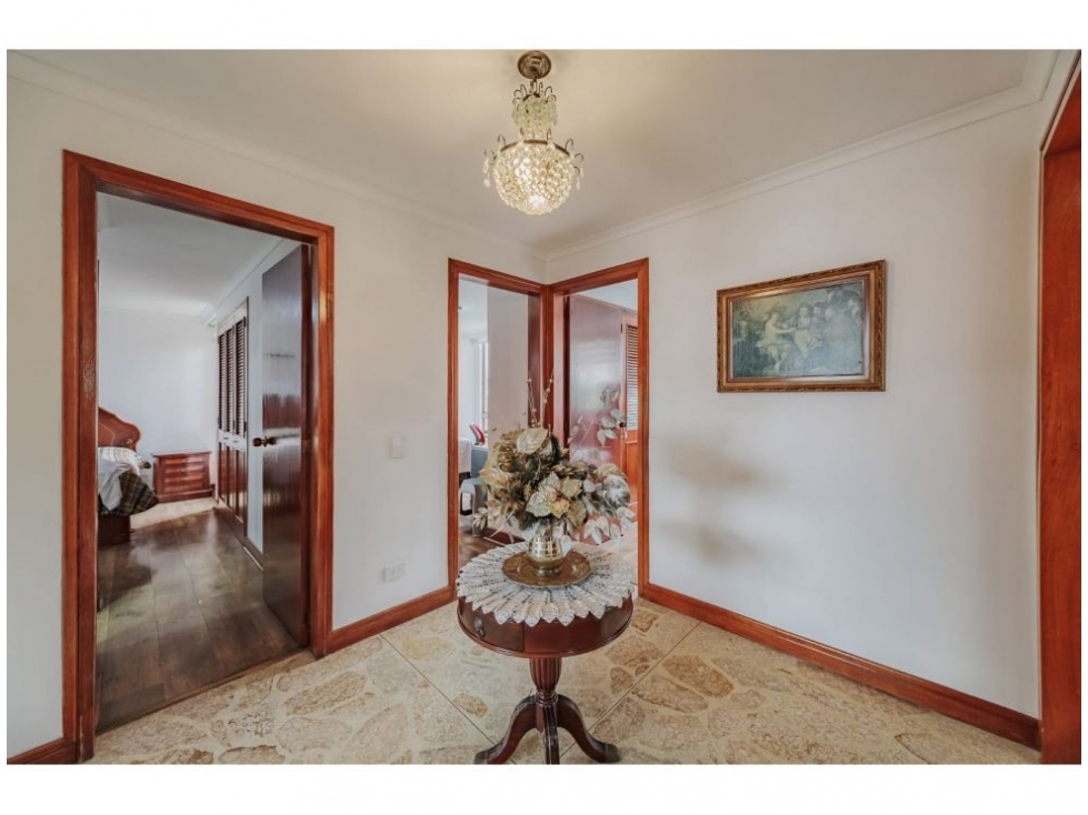 Apartamento en venta en El Poblado, Medellín · foto 8 de 21