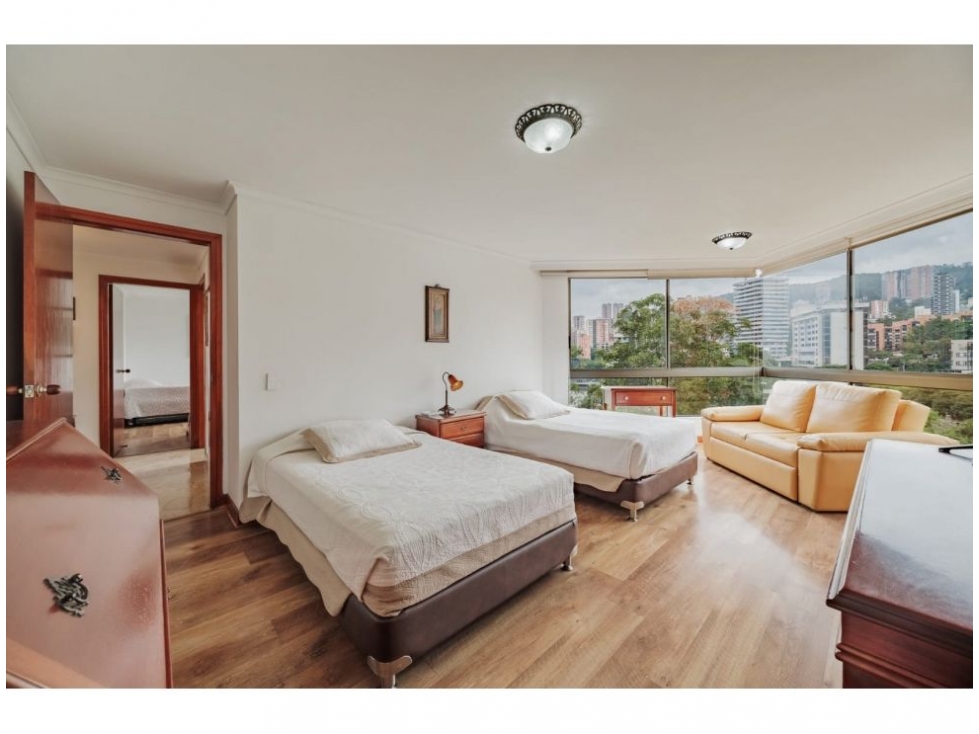 Apartamento en venta en El Poblado, Medellín · foto 10 de 21