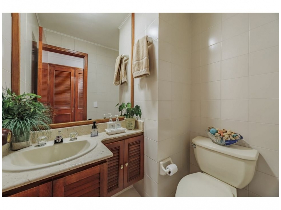 Apartamento en venta en El Poblado, Medellín · foto 13 de 21