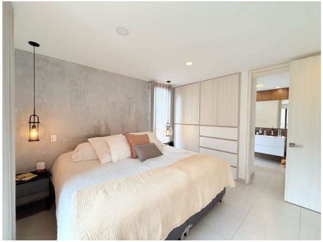 Apartamento de 2 alcobas en venta en Cumbres, Envigado, 104 m² · foto 3 de 18