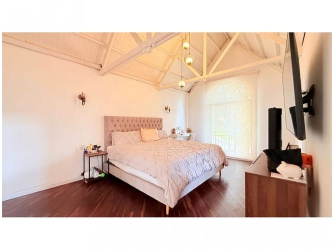 Casa de 4 alcobas en venta en San Lucas, Medellín, 194 m² · foto 10 de 16