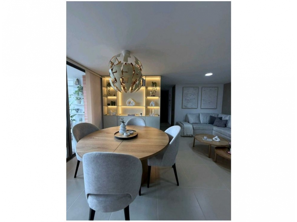 Apartamento en venta en Alto De Las Flores, Sabaneta · foto 3 de 9