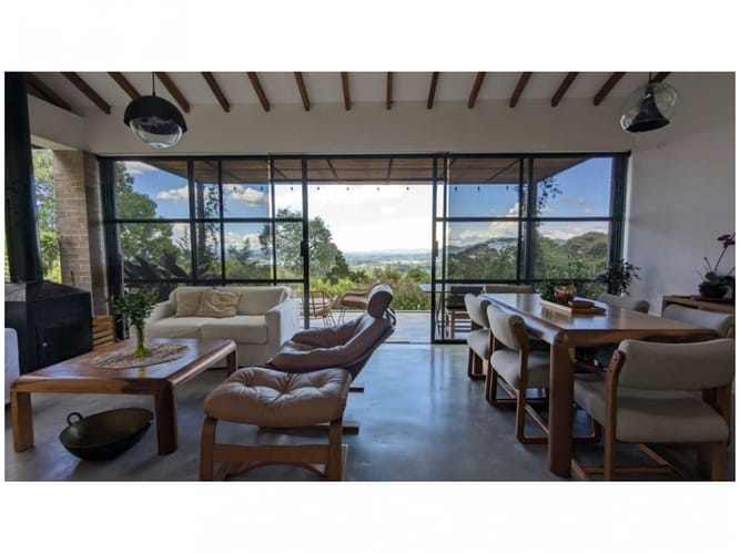 Casa de 2 alcobas en venta en El Tambo, La Ceja, 155 m² · foto 2 de 14
