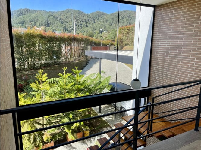 Casa de 4 alcobas en venta en Vía Las Palmas, Envigado, 287 m² · foto 9 de 12