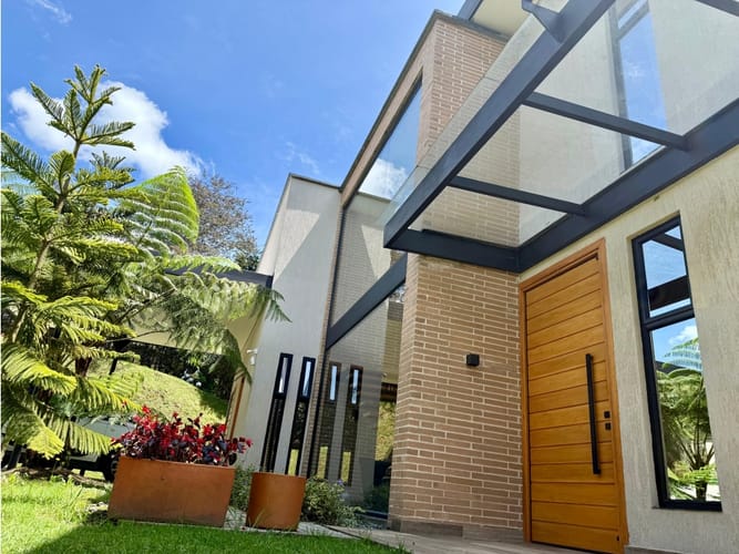 Casa de 4 alcobas en venta en Vía Las Palmas, Envigado, 287 m² · foto 10 de 12