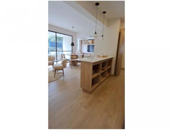 Apartamento de 2 alcobas en venta en Laureles, Medellín, 65 m² · foto 2 de 22