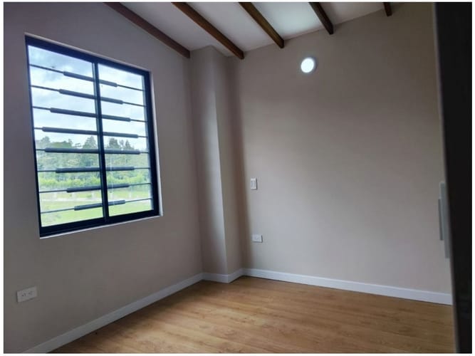 Casa de 3 alcobas en venta en La Alhambra, Medellín, 133 m² · foto 10 de 16