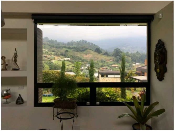 Casa de 3 alcobas en venta en Loma Del Escobero, Medellín, 330 m² · foto 19 de 24