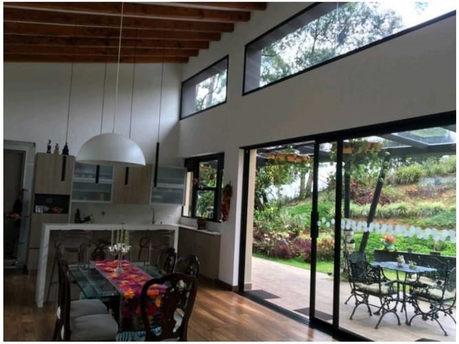 Casa de 3 alcobas en venta en Loma Del Escobero, Medellín, 330 m² · foto 24 de 24