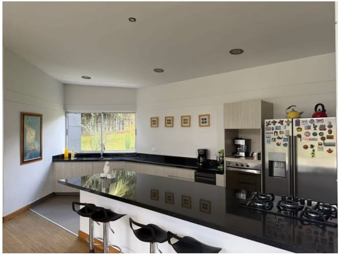 Casa de 4 alcobas en venta en Las Palmas, Envigado, 223 m² · foto 4 de 17
