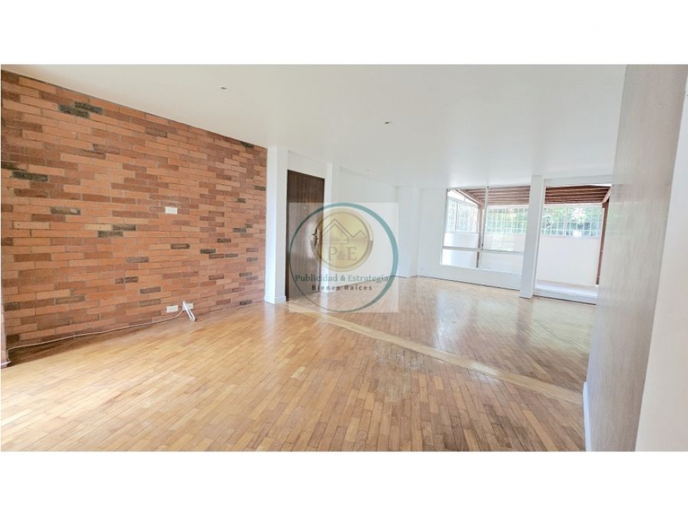 Apartamento en venta en El Poblado, Medellín · foto 2 de 24