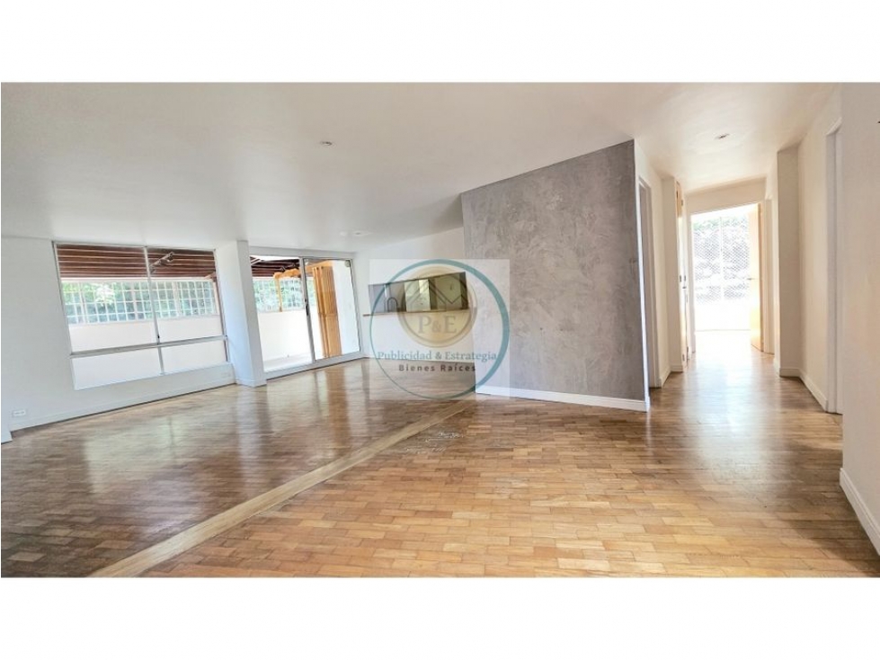 Apartamento en venta en El Poblado, Medellín · foto 3 de 24