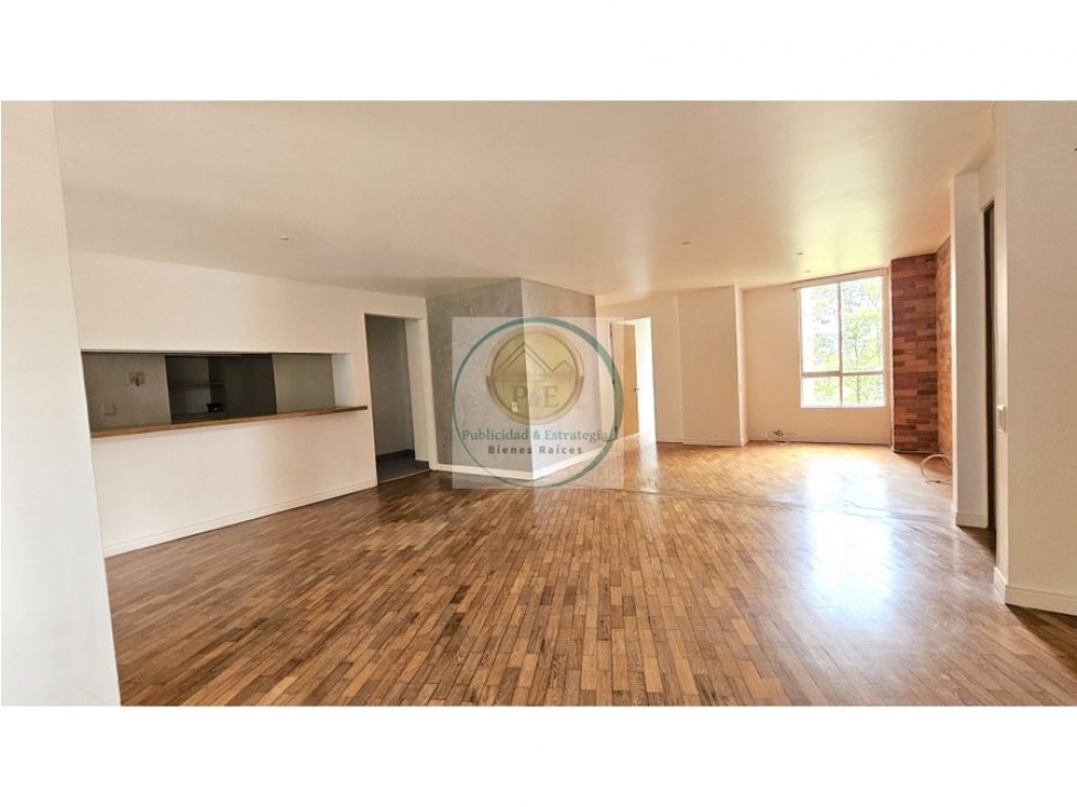 Apartamento en venta en El Poblado, Medellín · foto 4 de 24