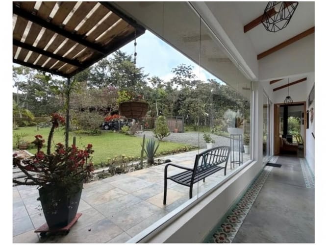 Casa de 3 alcobas en venta en La Catedral, Envigado, 250 m² · foto 4 de 24