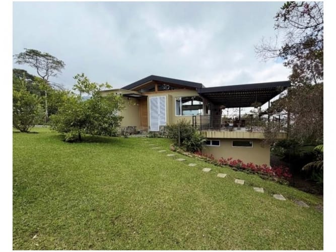 Casa de 3 alcobas en venta en La Catedral, Envigado, 250 m² · foto 9 de 24