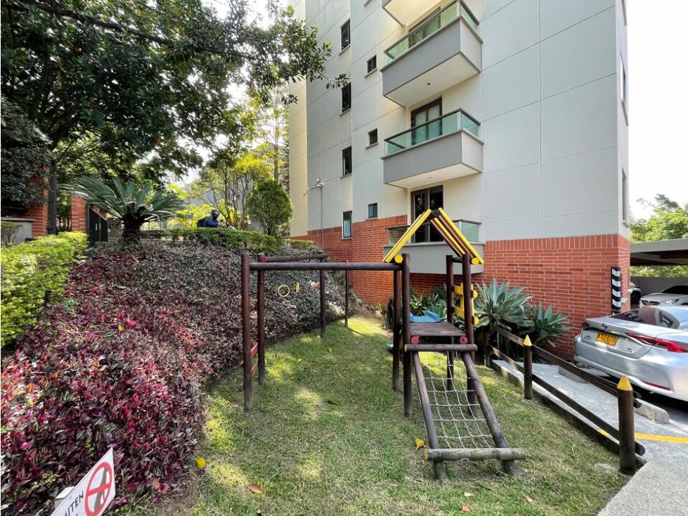 Apartamento en venta en El Poblado, Medellín · foto 5 de 7