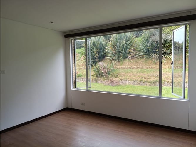 Casa de 4 alcobas en venta en Las Palmas, Envigado, 255 m² · foto 4 de 23