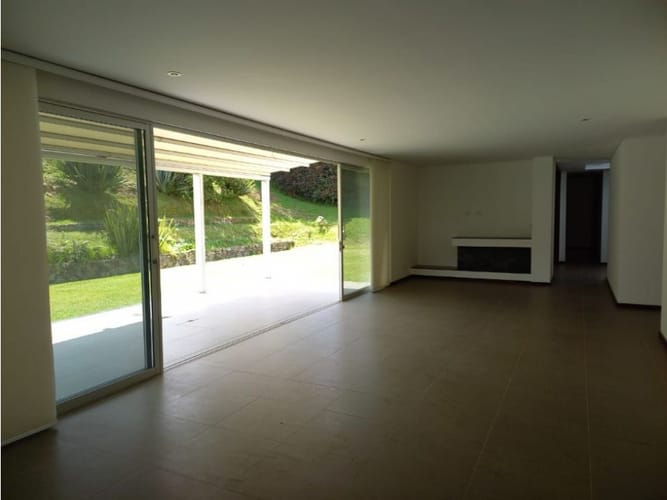 Casa de 4 alcobas en venta en Las Palmas, Envigado, 255 m² · foto 5 de 23