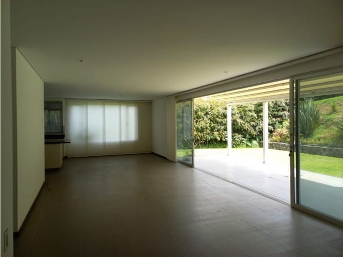 Casa de 4 alcobas en venta en Las Palmas, Envigado, 255 m² · foto 8 de 23
