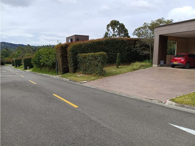 Casa de 4 alcobas en venta en Las Palmas, Envigado, 255 m² · foto 19 de 23