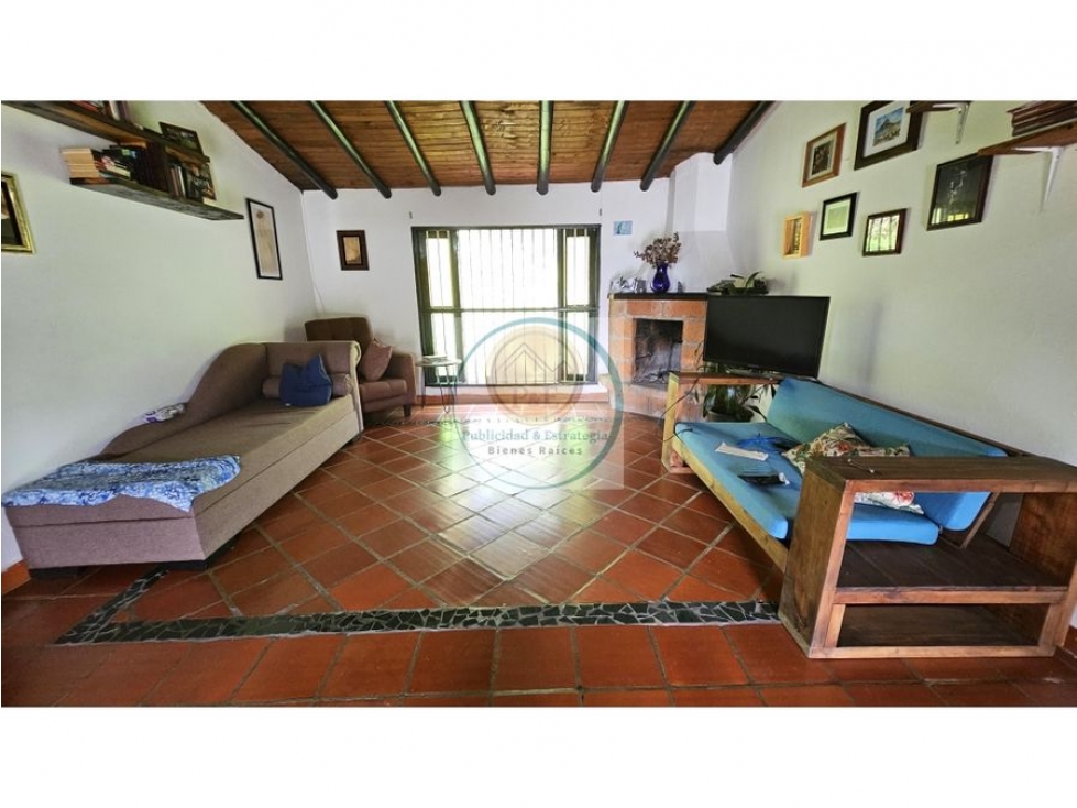Casa de 3 alcobas en venta en El Centro, El Carmen de Viboral, 180 m² · foto 2 de 23