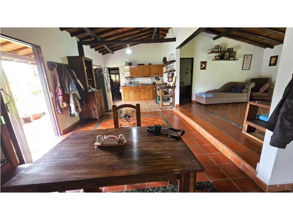 Casa de 3 alcobas en venta en El Centro, El Carmen de Viboral, 180 m² · foto 3 de 23
