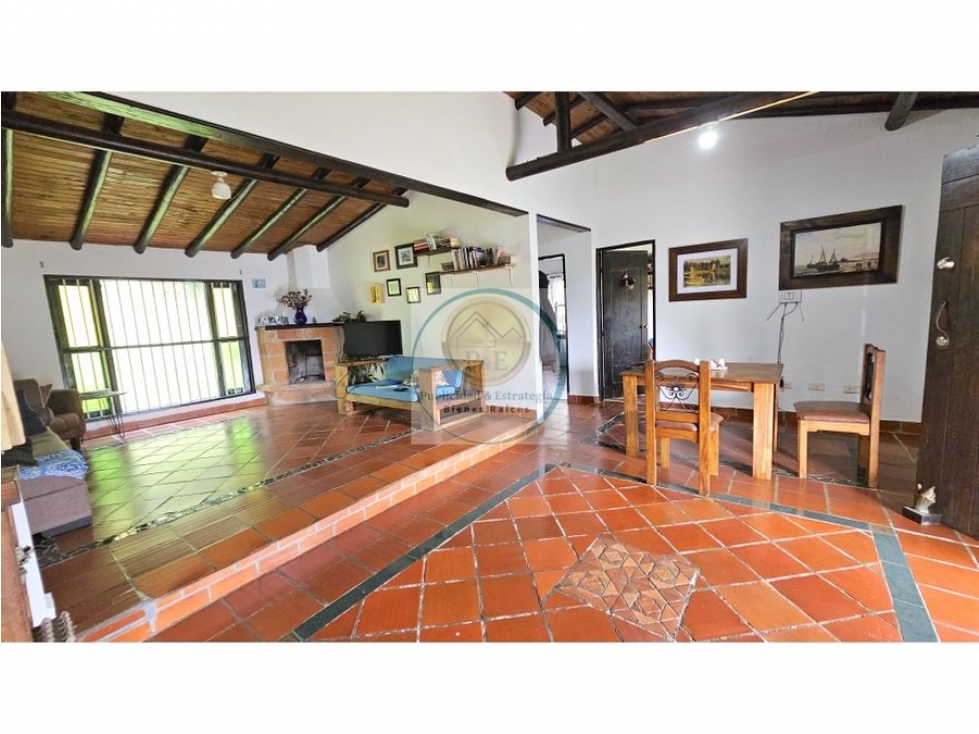 Casa de 3 alcobas en venta en El Centro, El Carmen de Viboral, 180 m² · foto 4 de 23