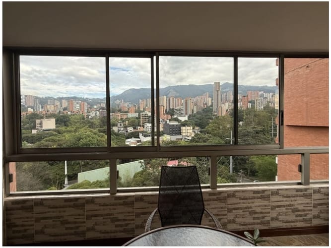 Apartamento de 5 alcobas en venta en La Florida, Medellín, 210 m² · foto 2 de 24