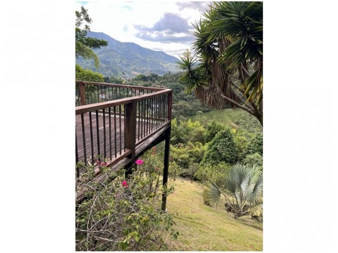 Casa de 4 alcobas en venta en La Tablaza, La Estrella, 320 m² · foto 9 de 24