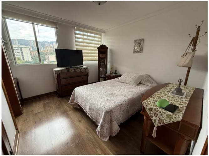 Apartamento de 5 alcobas en venta en La Florida, Medellín, 210 m² · foto 18 de 24