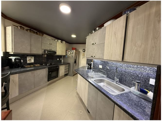 Apartamento de 5 alcobas en venta en La Florida, Medellín, 210 m² · foto 24 de 24